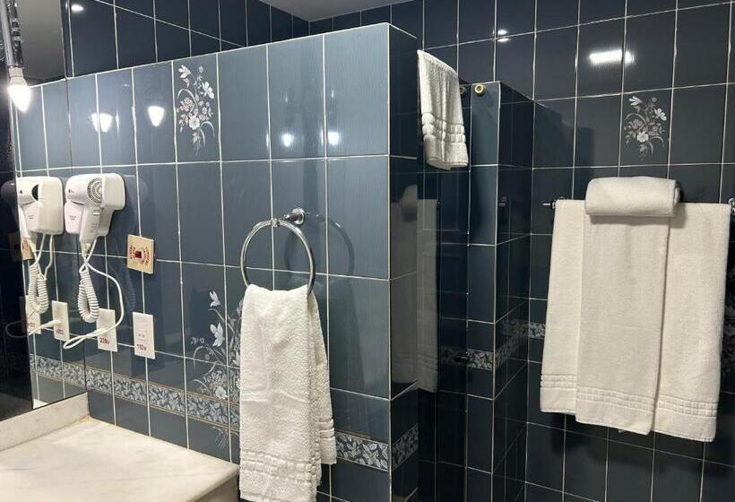 اتاق لوکس, Americas Benidorm