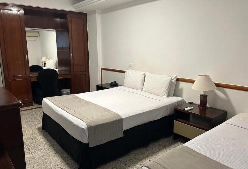 اتاق استاندارد سه نفره, Americas Benidorm