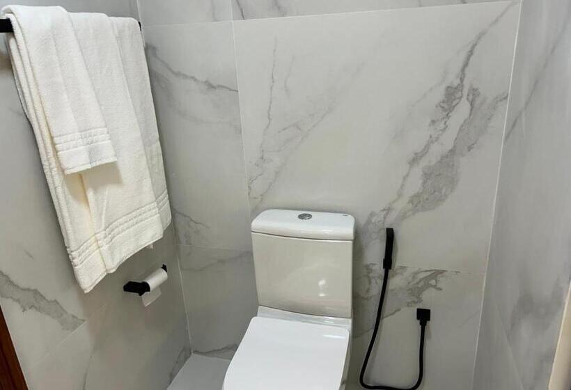 اتاق لوکس سه تخته, Americas Benidorm