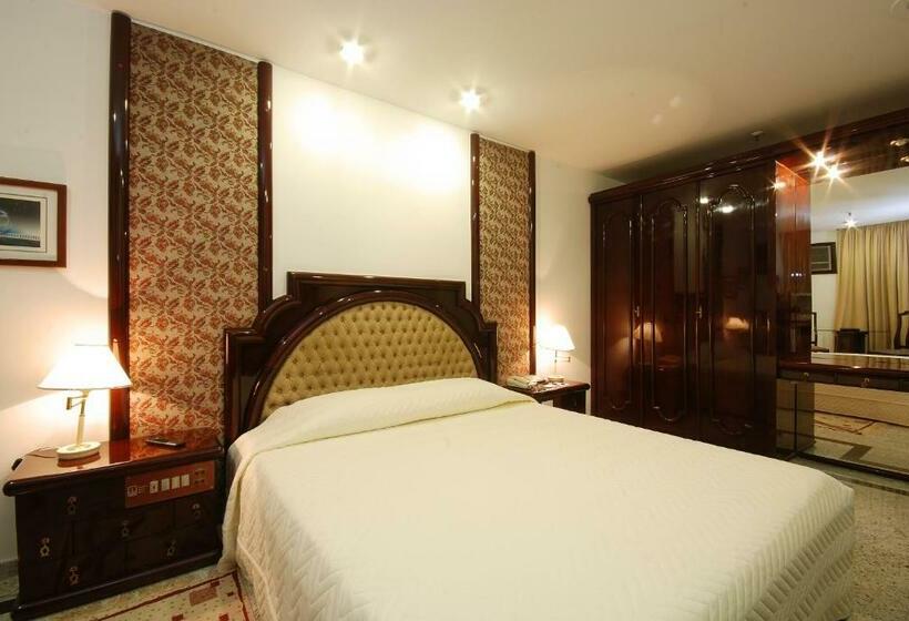 اتاق لوکس, Americas Benidorm