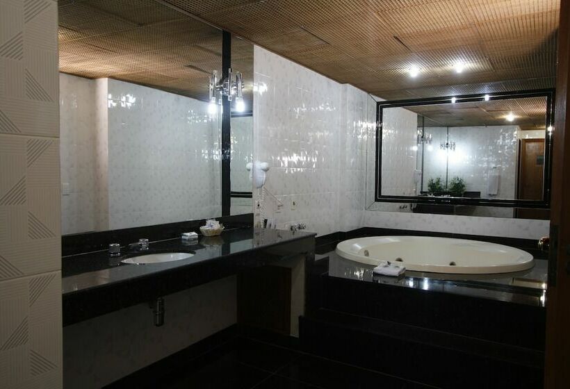 سوییت اجرایی, Americas Benidorm