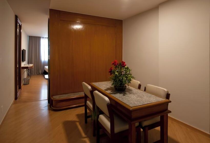 اتاق خانوادگی, Americas Benidorm