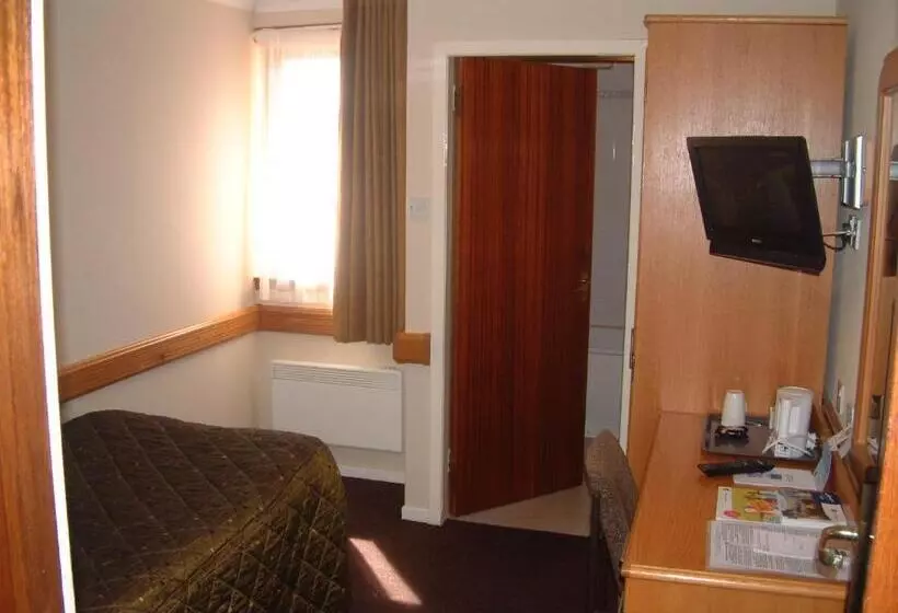 Basic Yhden Hengen Huone, Best Western Kings Manor