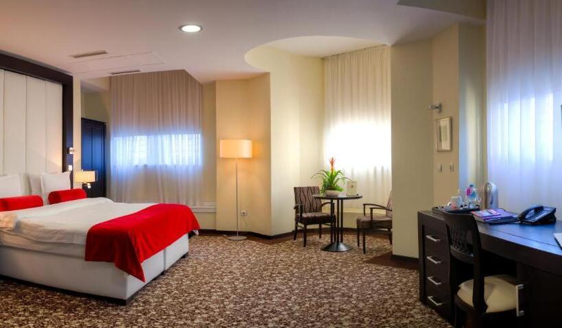 سوییت جونیور, Central Sarajevo