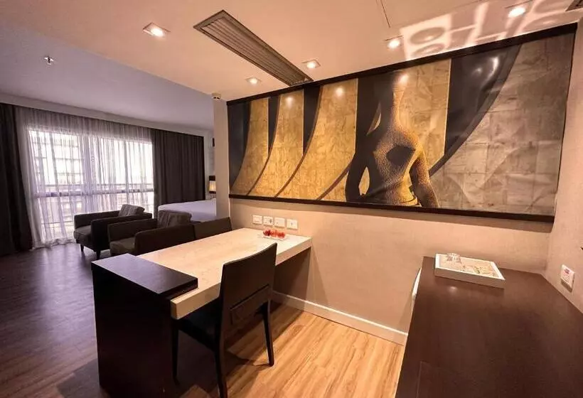 デラックスルーム, Flat Particular Hotel Kubitschek