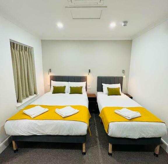 高级三人间, Park Avenue Bayswater Inn Hyde Park