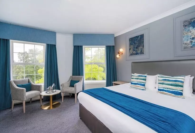 اتاق اجرایی, Bromley Court Hotel London