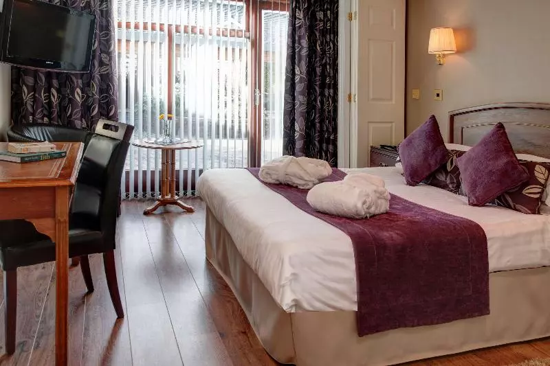 اتاق استاندارد, Lake District Castle Inn