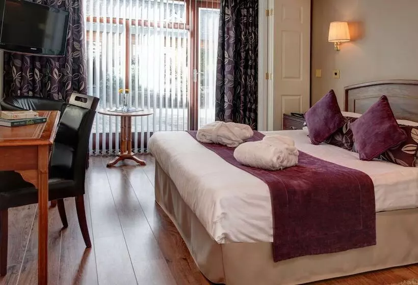 اتاق استاندارد, Lake District Castle Inn