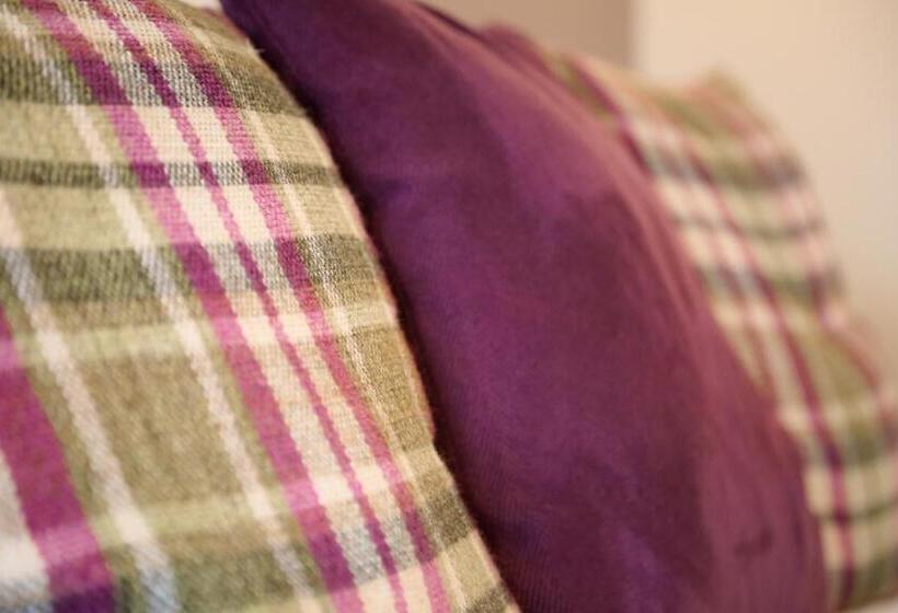 古典房间, The Izaak Walton Country House