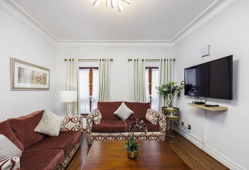 , Carlton Court   Mayfair