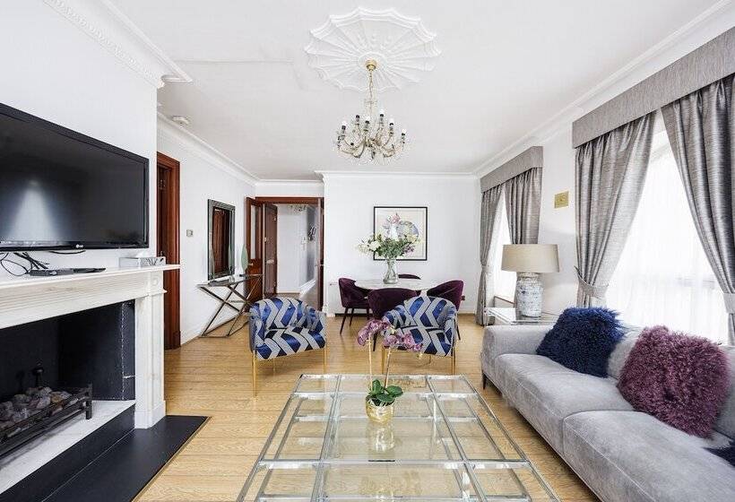 豪华两卧室公寓, Carlton Court Mayfair