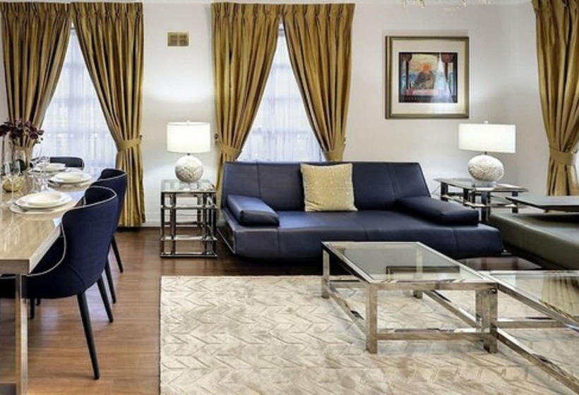 带3个卧室的公寓, Carlton Court Mayfair