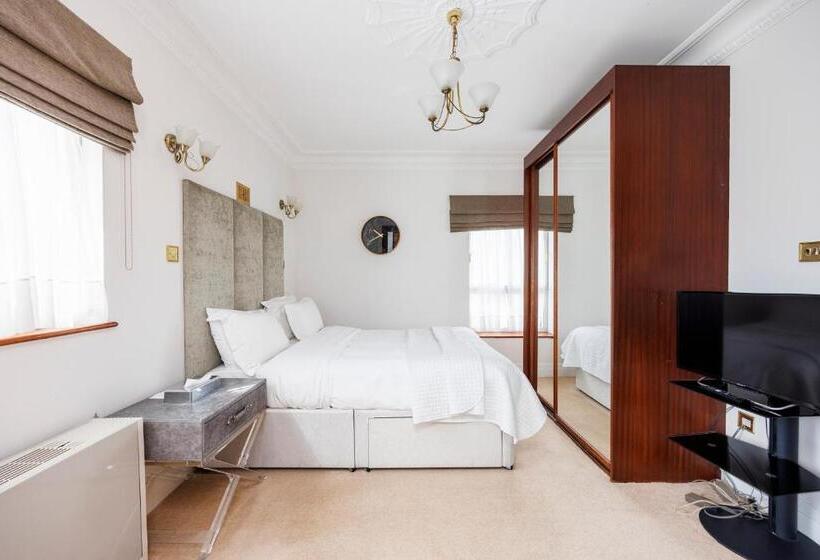 Апартаменты Deluxe 2 Спальни, Carlton Court Mayfair