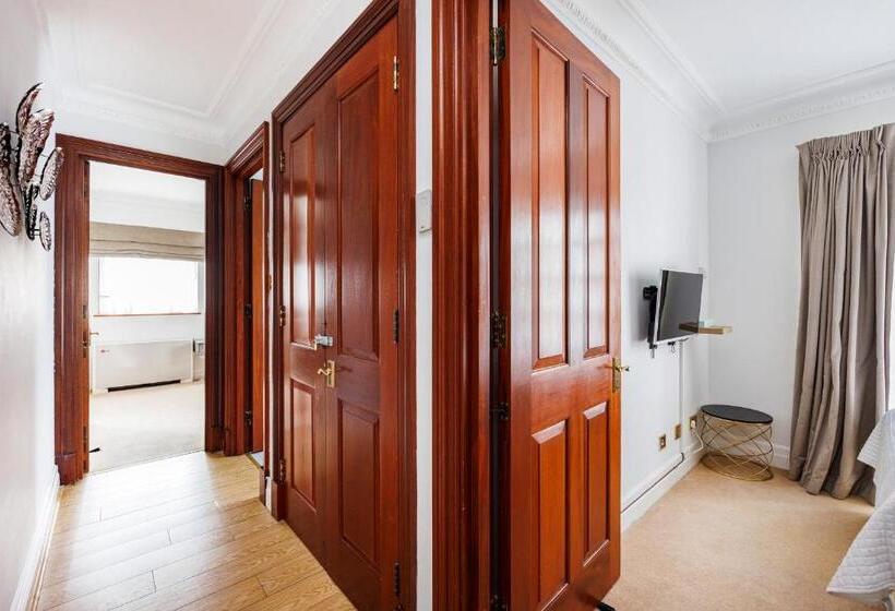 آپارتمان لوکس 2 خوابه, Carlton Court   Mayfair