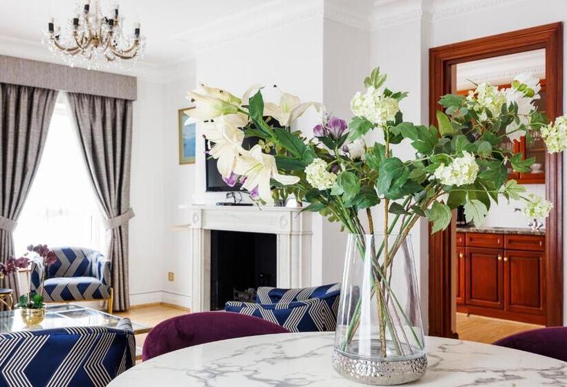 آپارتمان لوکس 2 خوابه, Carlton Court   Mayfair