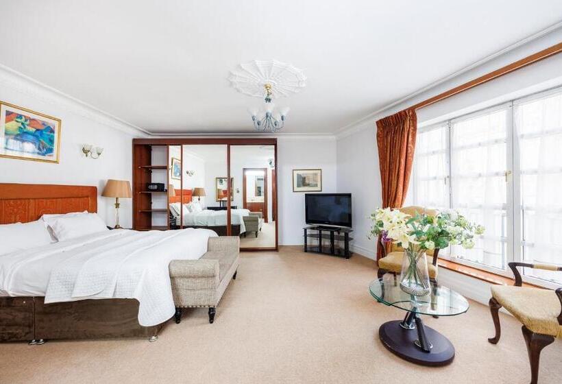 Апартаменты 3 Спальни, Carlton Court Mayfair