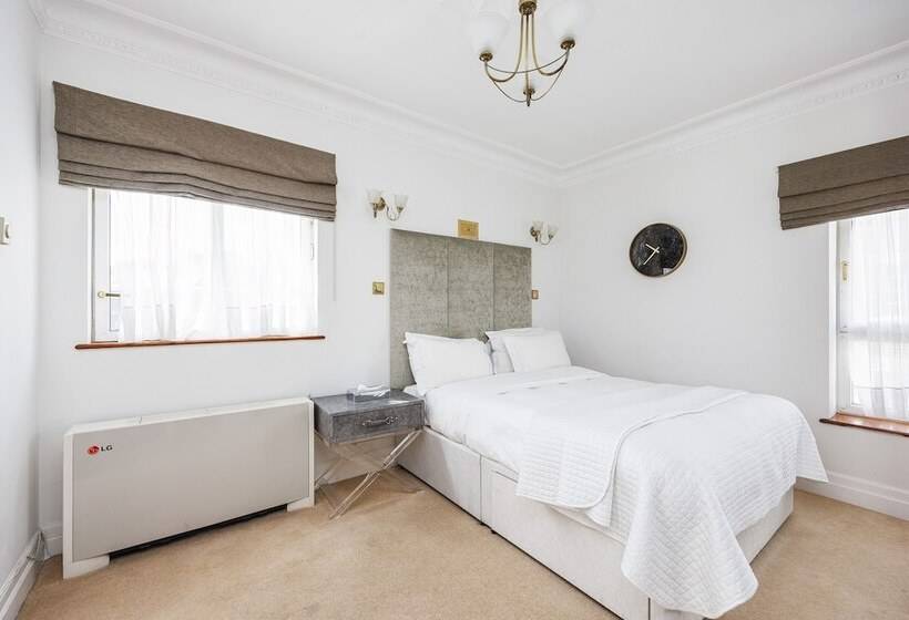 Апартаменты Deluxe 2 Спальни, Carlton Court Mayfair
