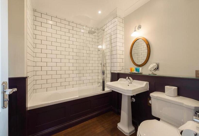 סוויטת סופריור, Burley Manor