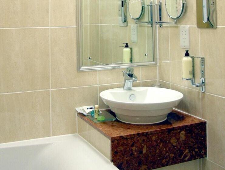 스탠다드 룸, Cabarfeidh