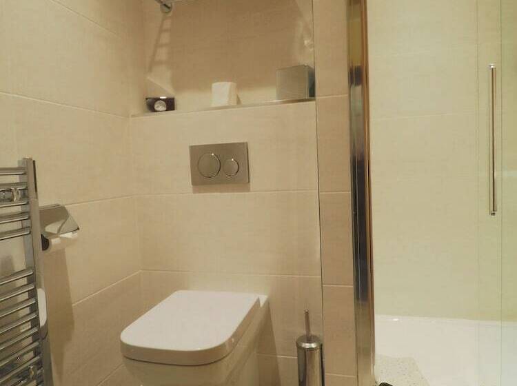 패밀리 룸, Cabarfeidh