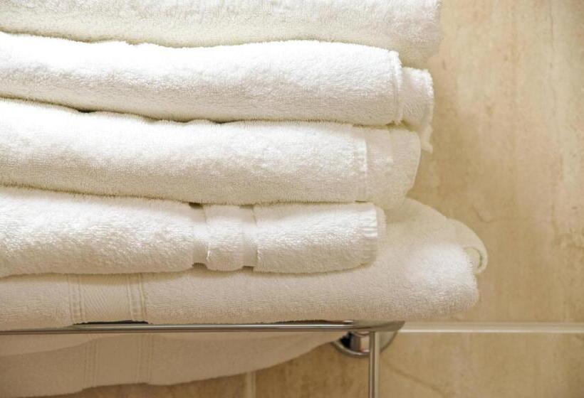 스탠다드 룸, Cabarfeidh