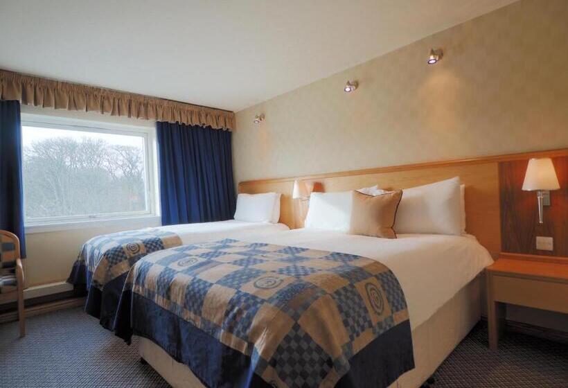 غرفة عائلية, Cabarfeidh