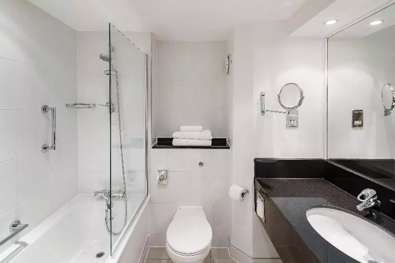 اتاق استاندارد با تخت بزرگ, Crowne Plaza Glasgow, An Ihg
