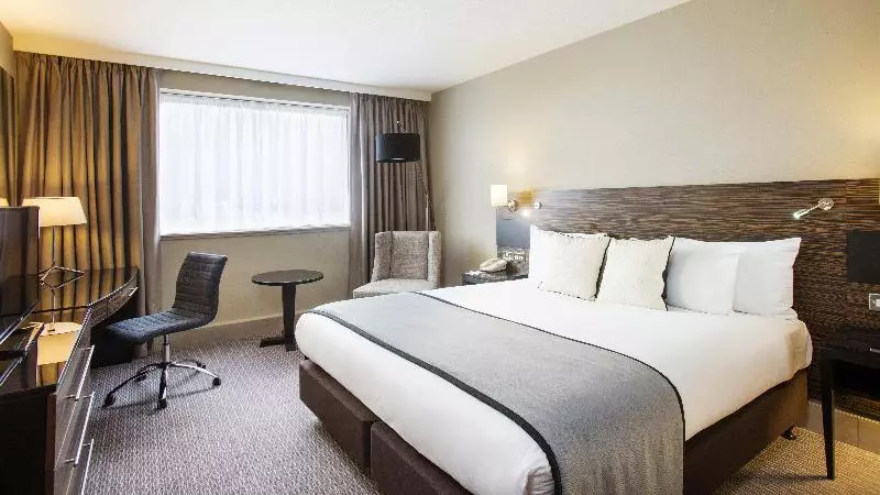 اتاق استاندارد با تخت بزرگ, Crowne Plaza Glasgow, An Ihg