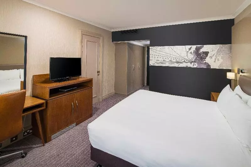 اتاق استاندارد با تخت بزرگ, Crowne Plaza Glasgow, An Ihg