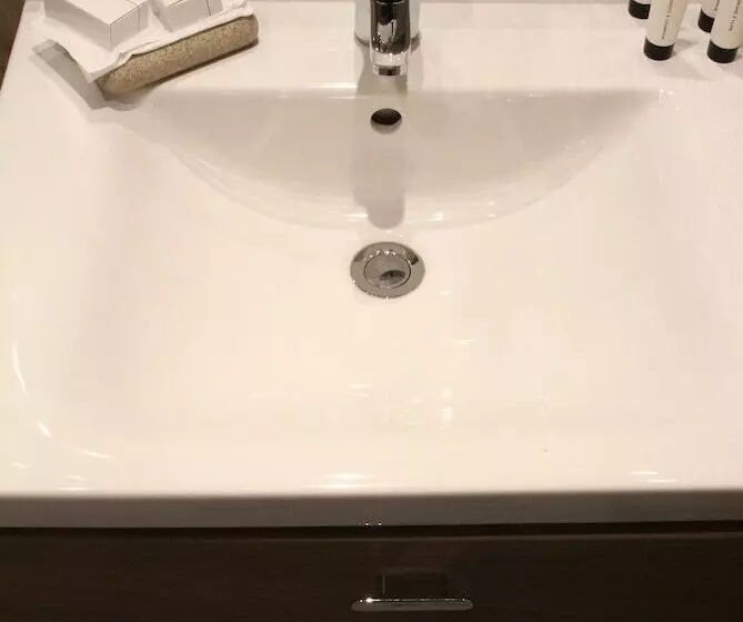 Habitació Triple Estàndard, Exeter Court