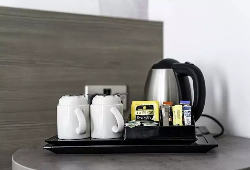 اتاق استاندارد یک نفره, Heeton Concept Kensington London
