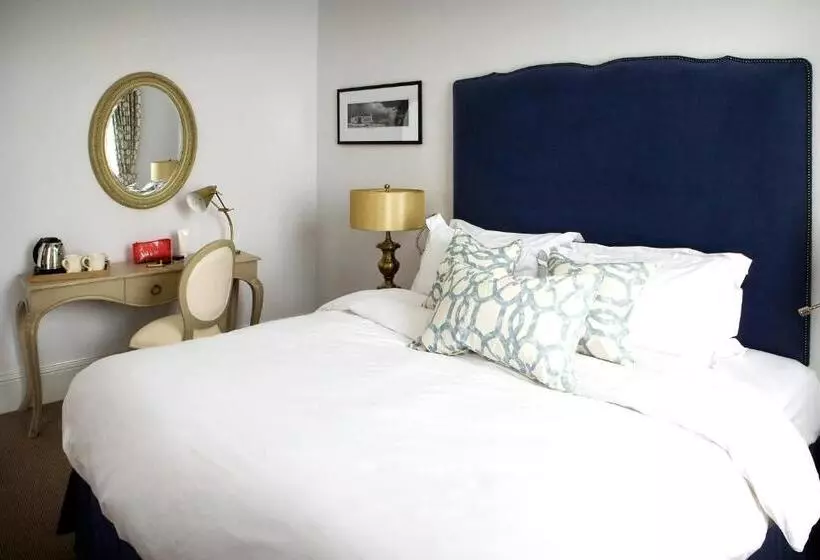 スタンダードルーム, Rooms By Bistrot Pierre At The Crescent Inn