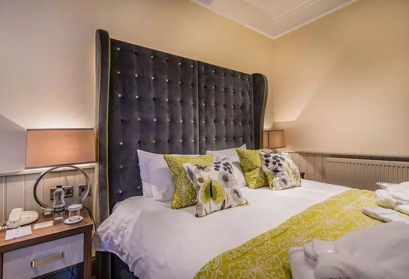 スーペリアールーム, The Golden Fleece Hotel, Thirsk, North Yorkshire