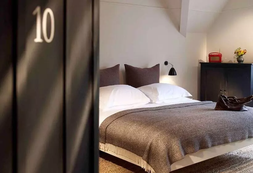 Superior Room, The Olde Bell, Bw Signature Collection