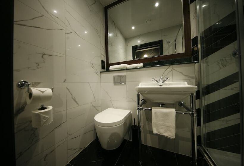 豪华房间, The Portico