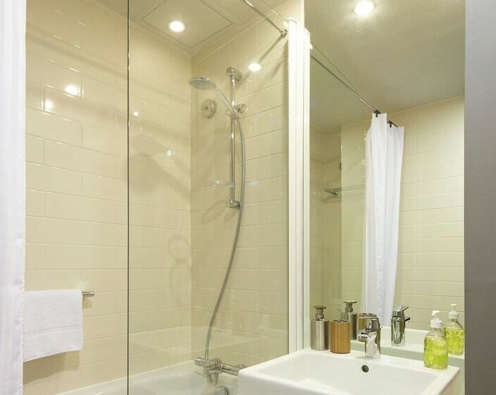 דירת חדר, Citadines Trafalgar Square