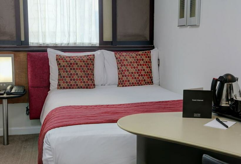 スタンダードルーム, Corus  Hyde Park