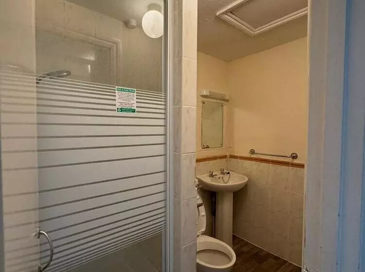 スタンダードスタジオ, Langford Hotel, Brighton & Hove