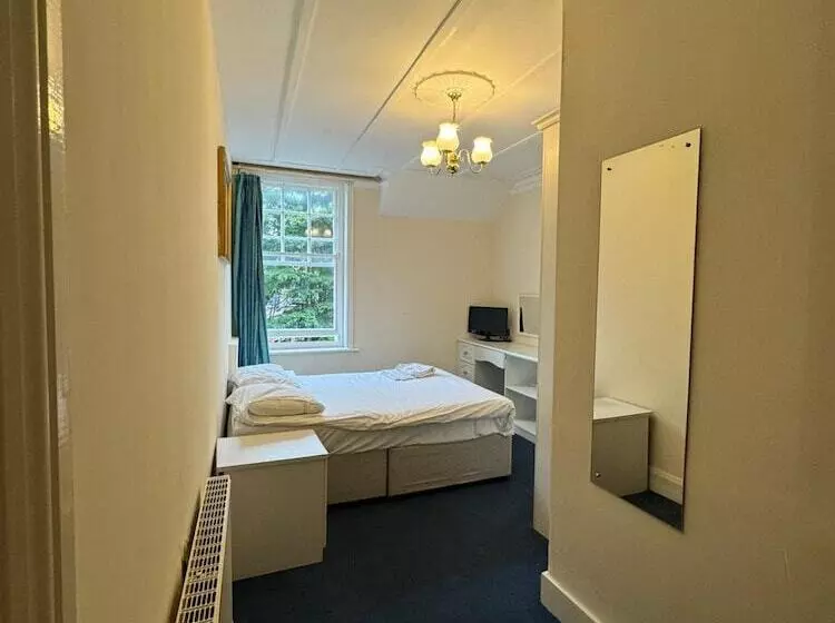スタンダードスタジオ, Langford Hotel, Brighton & Hove