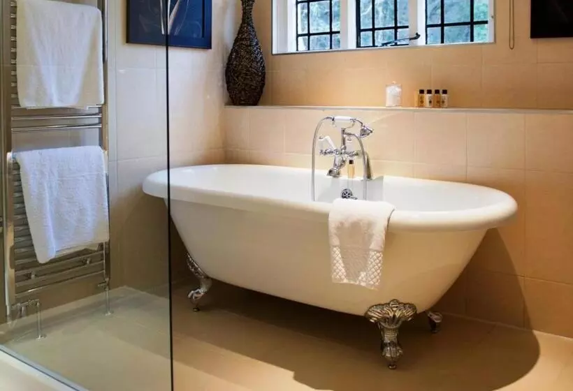 Chambre Classique, Lewtrenchard Manor