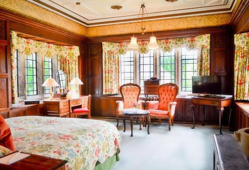 Suite Vue Jardin, Lewtrenchard Manor