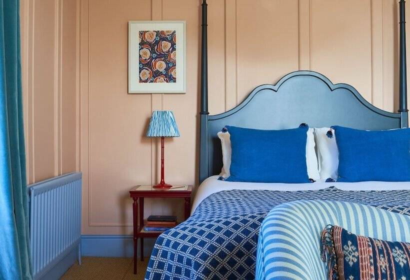 غرفة قياسية, The Mitre, Hampton Court