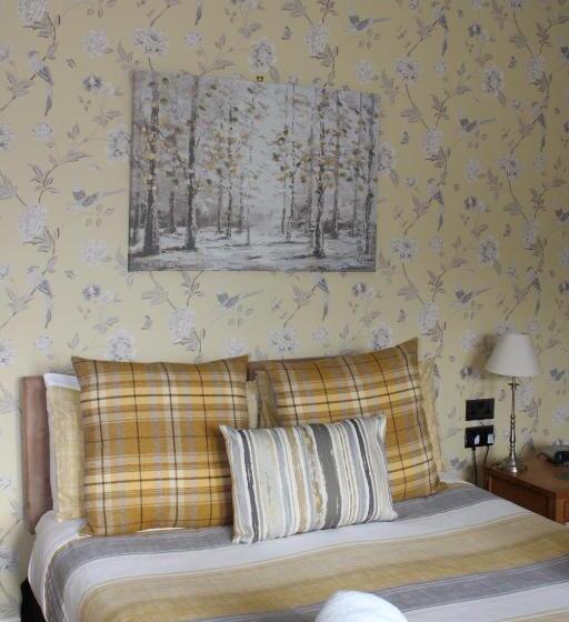 חדר דחוקס עם מיטת קינג, Moyness House