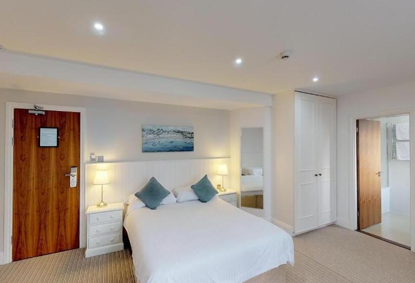 Quarto Familiar, Ommaroo