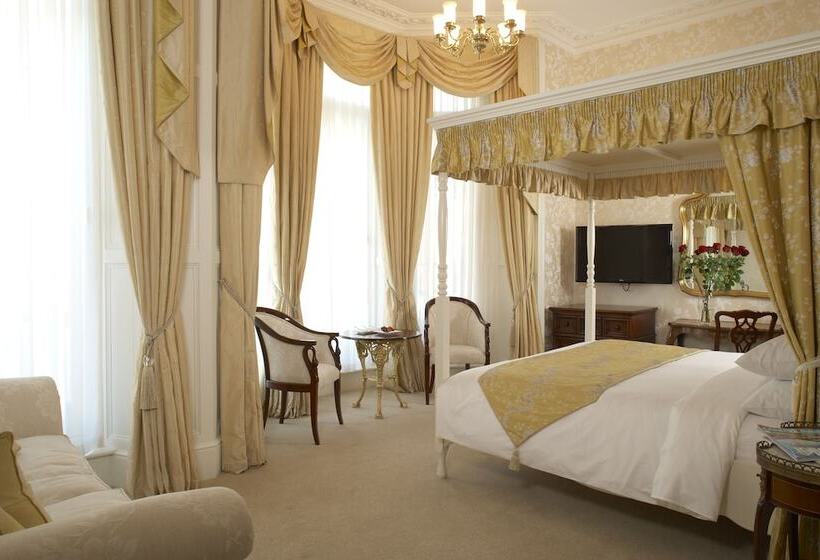 סוויטת ג'וניור, Park International