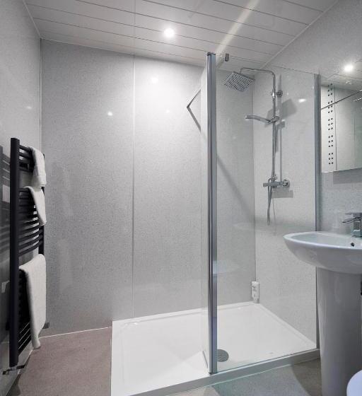 スーペリアールーム, The Priory