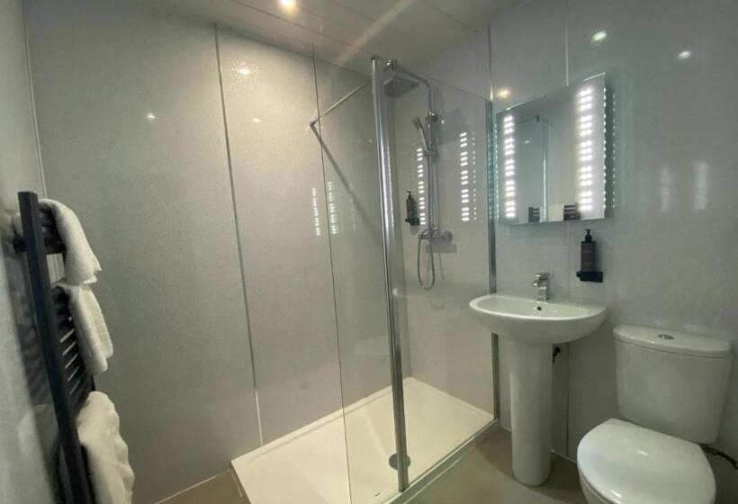 ベーシックルーム, The Priory