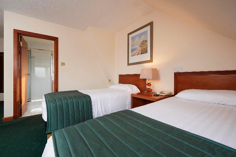 コンフォートルーム, The Priory