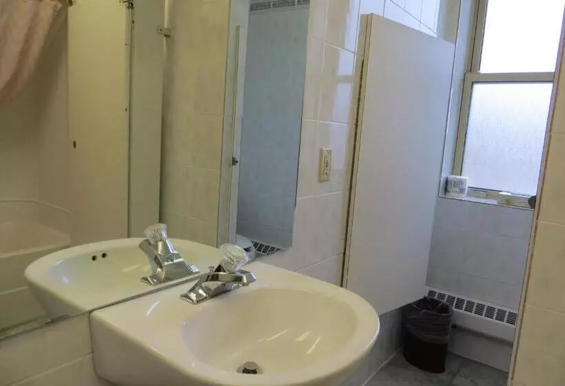 Cameră Standard cu Baie Comună, Athabasca